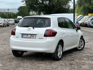 Toyota Auris foto 3