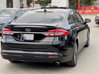 Ford Fusion foto 3