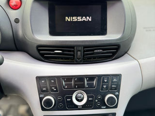 Nissan Almera Tino foto 9