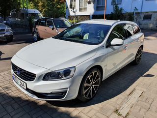 Volvo V60 foto 4