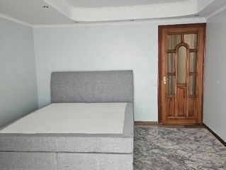 Apartament cu 2 camere, 85 m², Botanica, Chișinău foto 6