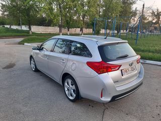 Toyota Auris foto 3