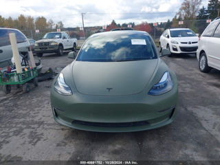 Tesla Model 3 foto 2