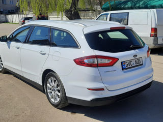 Ford Mondeo foto 4