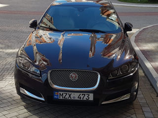 Jaguar XF фото 7