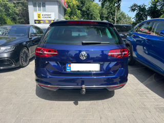 Volkswagen Passat foto 4