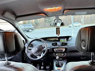 Renault Grand Scenic foto 6