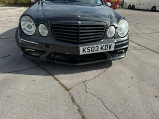 Mercedes E-Class foto 1