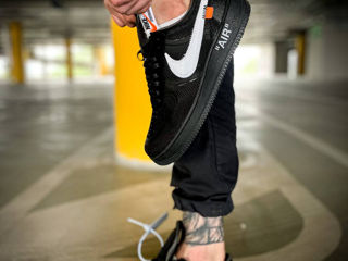 Nike Air Force 1 Low Black x Off-White foto 10