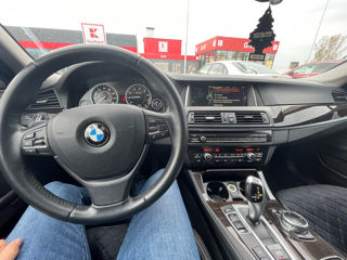 BMW 5 Series foto 4