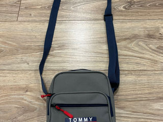 Borsetă  Tommy Hilfiger