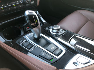 BMW 5 Series foto 14