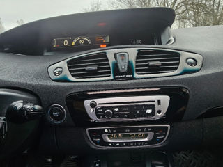 Renault Scenic foto 9