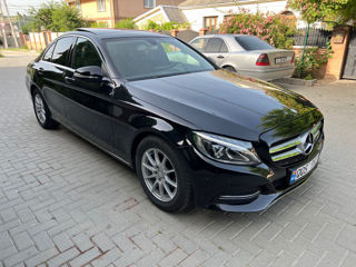 Mercedes C-Class foto 2