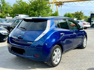 Nissan Leaf фото 4