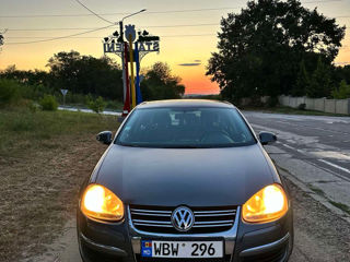 Volkswagen Jetta foto 1