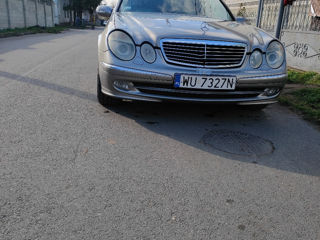 Mercedes E-Class foto 3