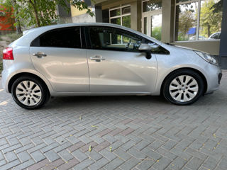 KIA Rio foto 1