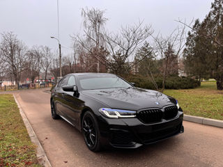 BMW 5 Series foto 3