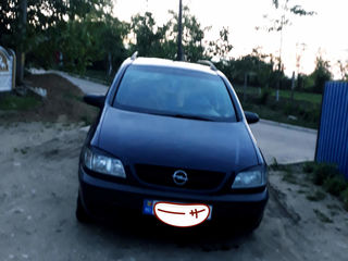 Opel Zafira foto 3