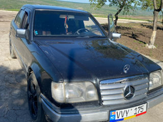 Mercedes Series (W124) foto 6