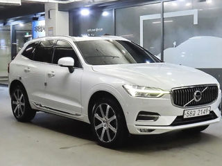 Volvo XC60 foto 1