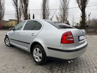 Skoda Octavia foto 2