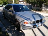 BMW 5 Series foto 1