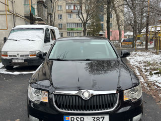 Skoda Superb foto 2