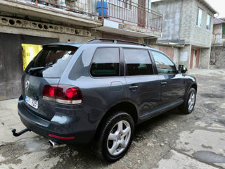 Volkswagen Touareg foto 3