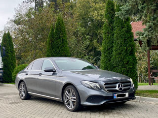 Mercedes E-Class foto 2