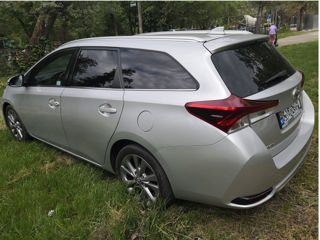 Toyota Auris foto 4