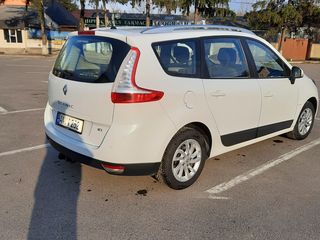 Renault Grand Scenic foto 6