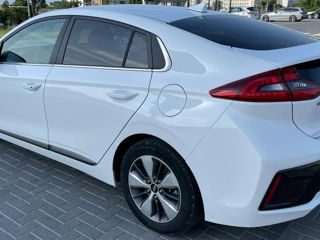 Hyundai IONIQ foto 3