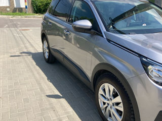 Peugeot 5008 foto 2