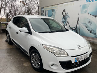 Renault Megane foto 2