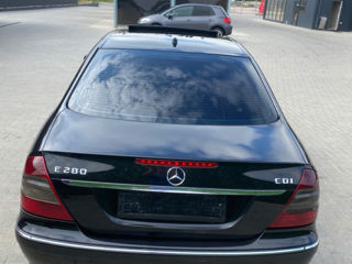 Mercedes E-Class foto 5