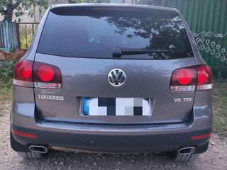 Volkswagen Touareg foto 2