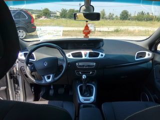 Renault Scenic foto 9