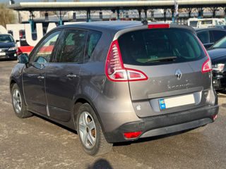 Renault Scenic foto 8