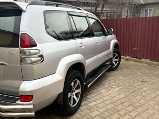 Toyota Land Cruiser Prado foto 8