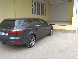 Ford Mondeo foto 2