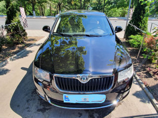 Skoda Superb foto 2