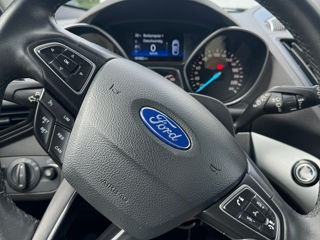 Ford Kuga foto 4