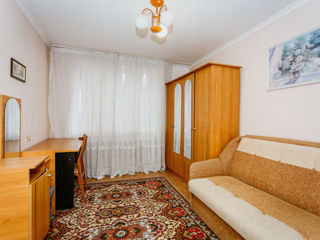 Apartament cu 3 camere, 74 m², Poșta Veche, Chișinău foto 7