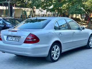 Mercedes E-Class foto 4