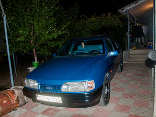 Ford Sierra foto 1