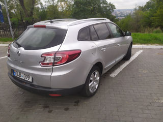 Renault Megane foto 2