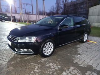 Volkswagen Passat foto 2