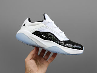 Nike Air Jordan 11 Cmft Low foto 1